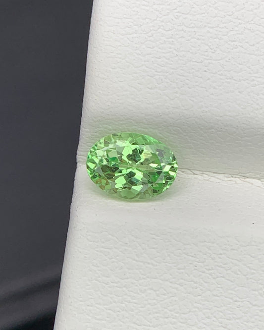 Natural Tsavorite Garnet 0.88 Carat 6.8x4.9 MM Oval Shape Faceted Gemstone