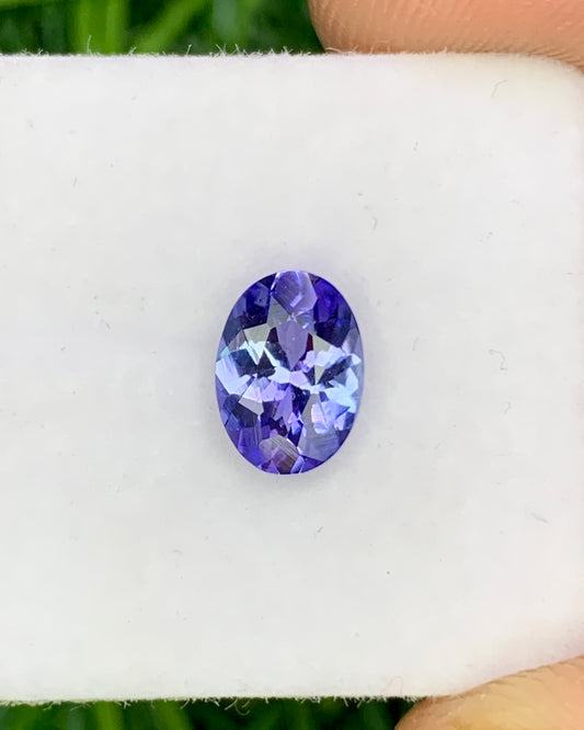 Natural Bi Color Tanzanite 0.91 Carat 7.3x5.4 MM Oval Shape Faceted Gemstone