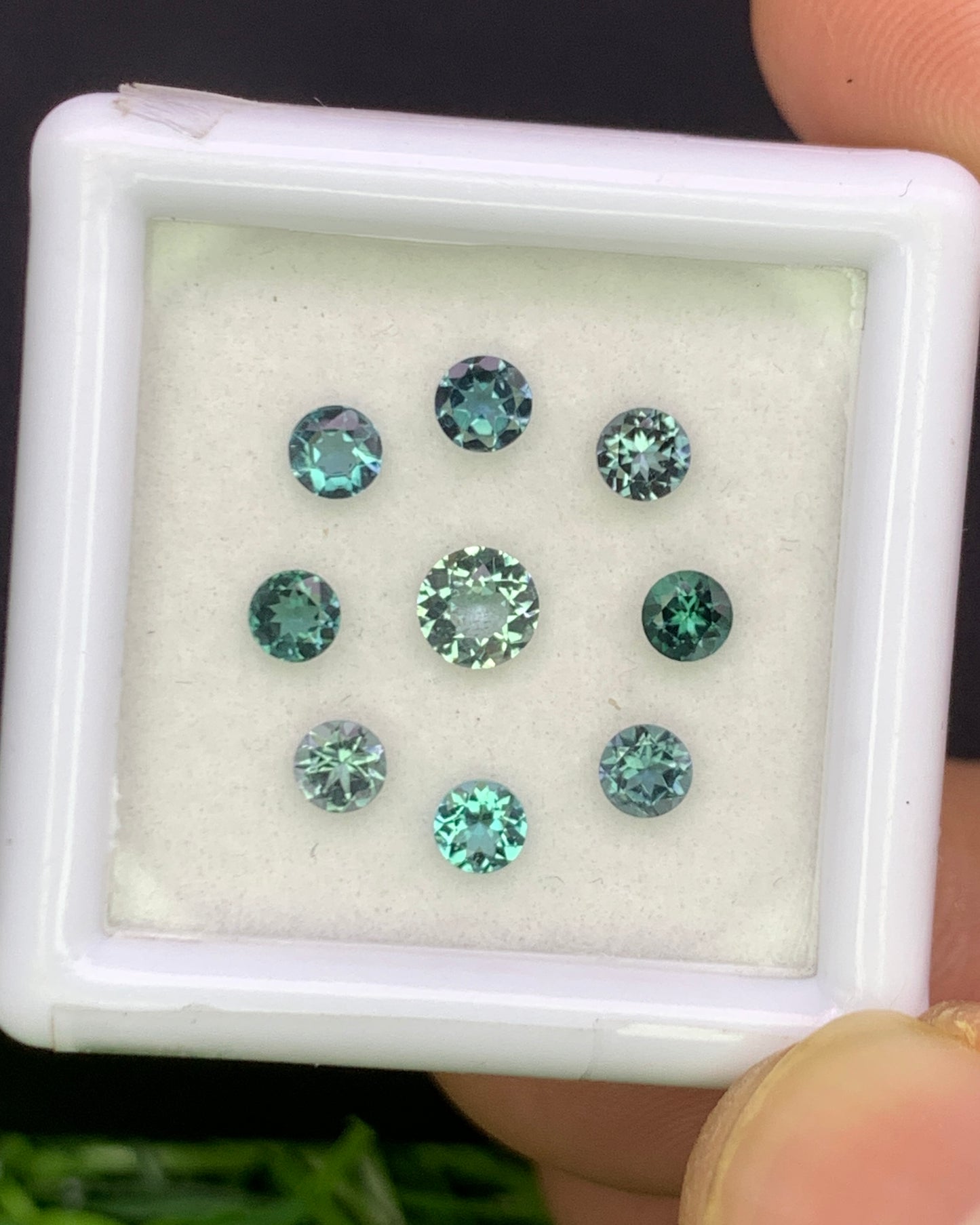 Natural Indicolite Tourmaline Lot 0.98 Carat 4x4/3x3 MM Round Shape Faceted Gemstone 9 Piece Lot