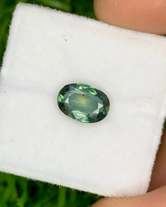 Natural Bi Color Sapphire 1.29 Carat 7.7x5.5 MM Oval Shape Faceted Gemstone