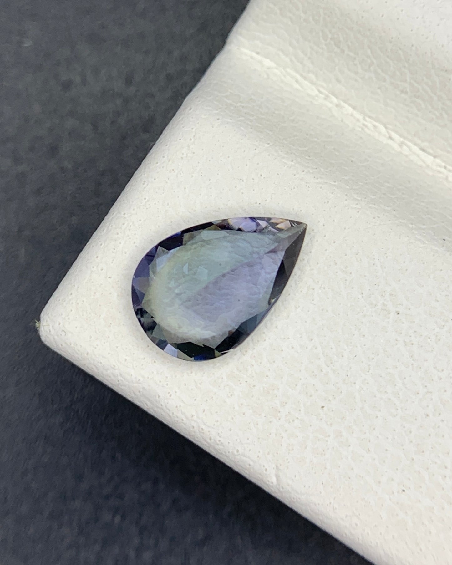 Natural Unheated Bi Color Tanzanite 0.98 Carat 8.6x5.8x3.4 MM Pear Shape Faceted Gemstone