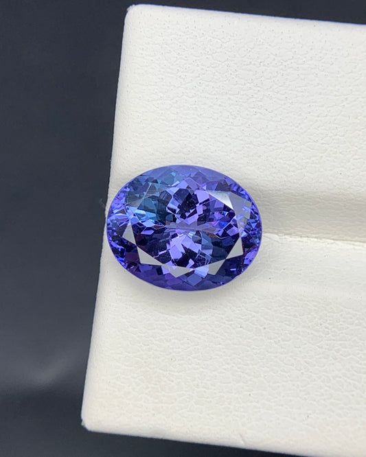 Natural Bi Color Tanzanite 5.21 Carat 12x9.7 MM Oval Shape Faceted Gemstone