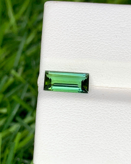 Natural Green Tourmaline 0.80 Carat 8.6x4.1 MM Baguette Shape Faceted Gemstone