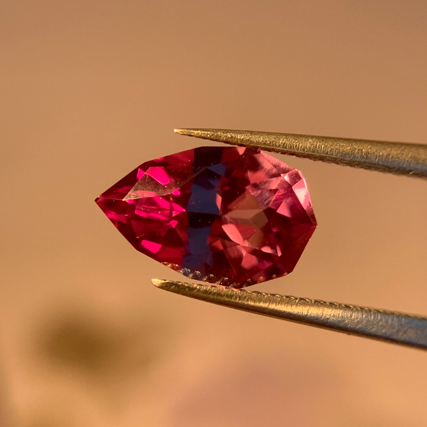 Natural Color Change Garnet 1.20 Carat 8.7x5.6 MM Fancy Shape Faceted Gemstone