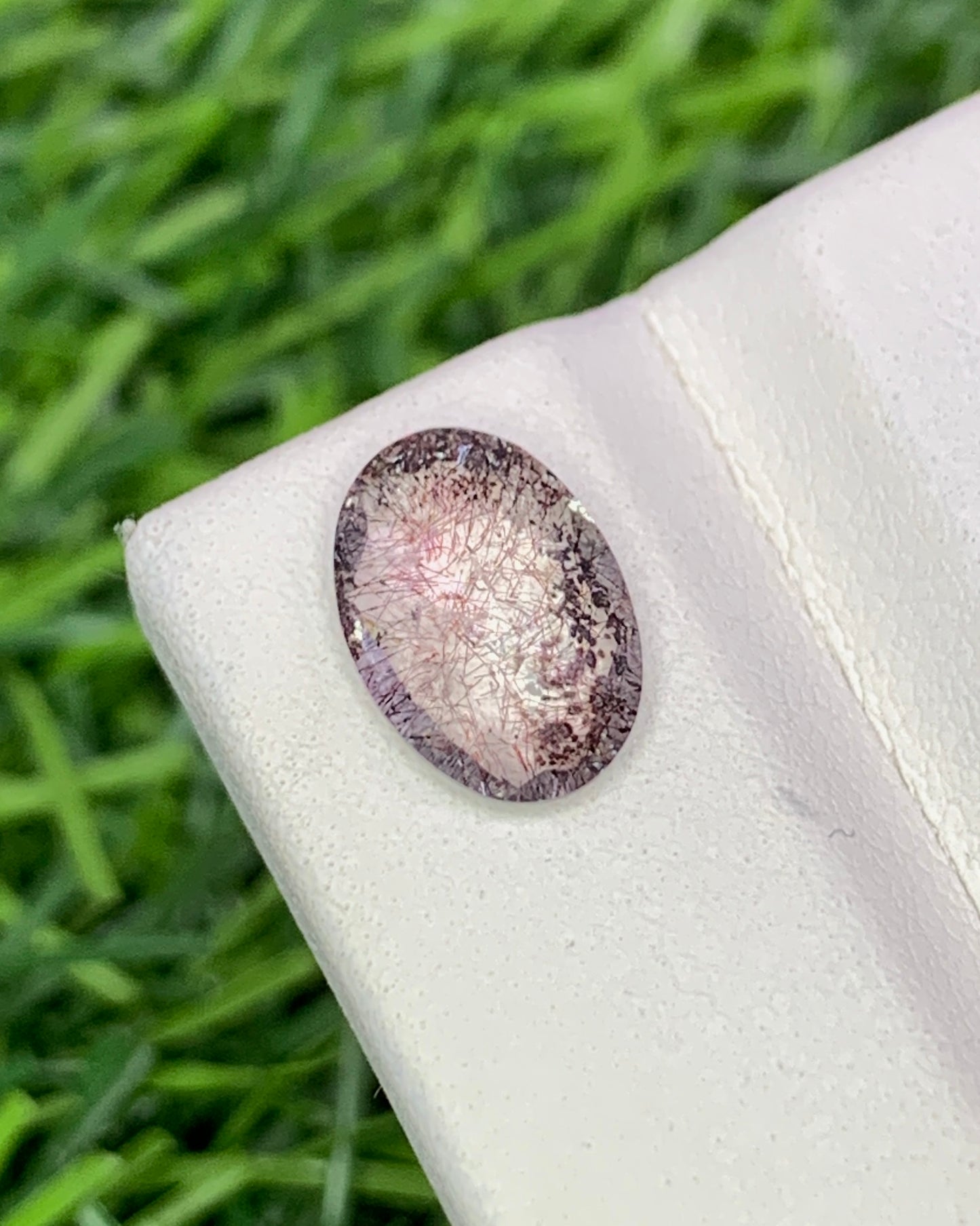 Natural Super Seven 1.87 Carat 10.6x7.6 MM Oval Shape Faceted Gemstone with 7 Crystals Healing Stone Seven Chakra Melody Stone