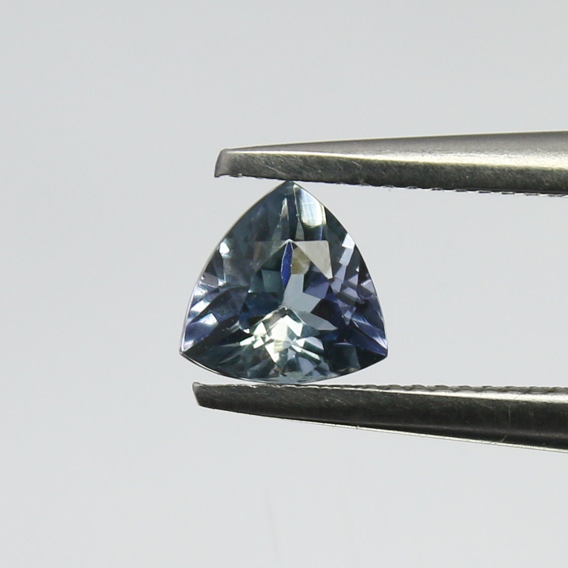 Natural Bi-Color Zoisite Tanzanite 0.46 Carat 5x5 MM Trillion Shape Faceted Gemstone