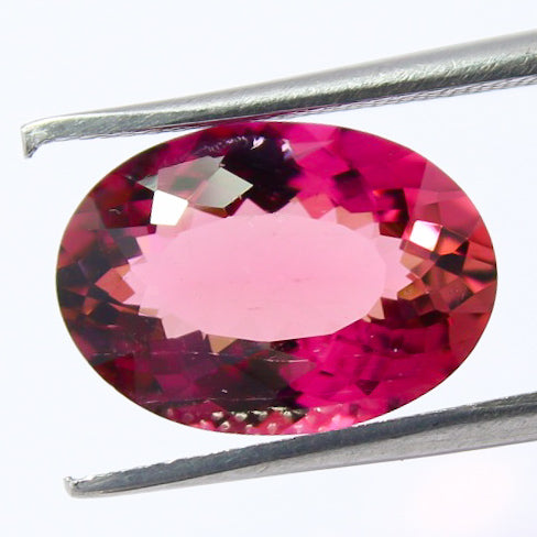 Natural Pink Tourmaline 4.96 Carat 14x10 MM Oval Shape Faceted gemstone