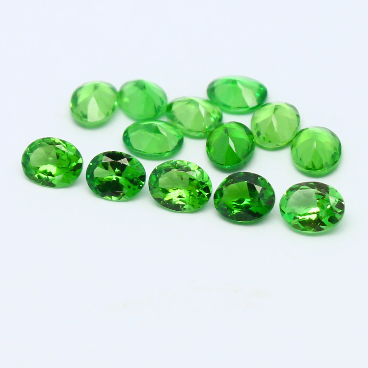 Natural Tsavorite Garnet Lot 4.62 Carat 5x4 MM Oval Shape Faceted Gemstone 13 Piece Lot