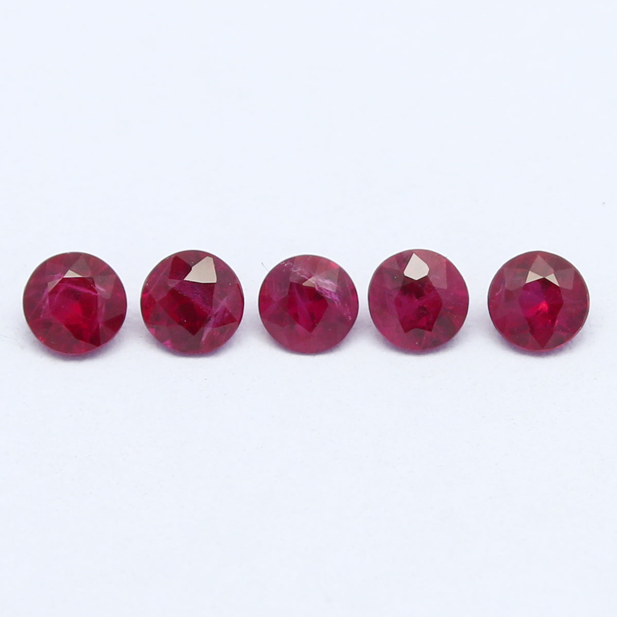 Natural Burma Ruby 0.82 Carat 3.1 to 3.3 MM Round Shape Faceted Gemstone 5 Piece Lot