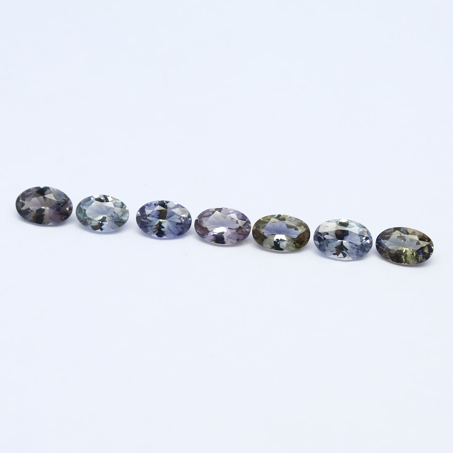 Natural Unheated Bi-Color Tanzanite Lot 2.24 Carat Mix Size Oval Shape Faceted Gemstone 7 Piece Lot