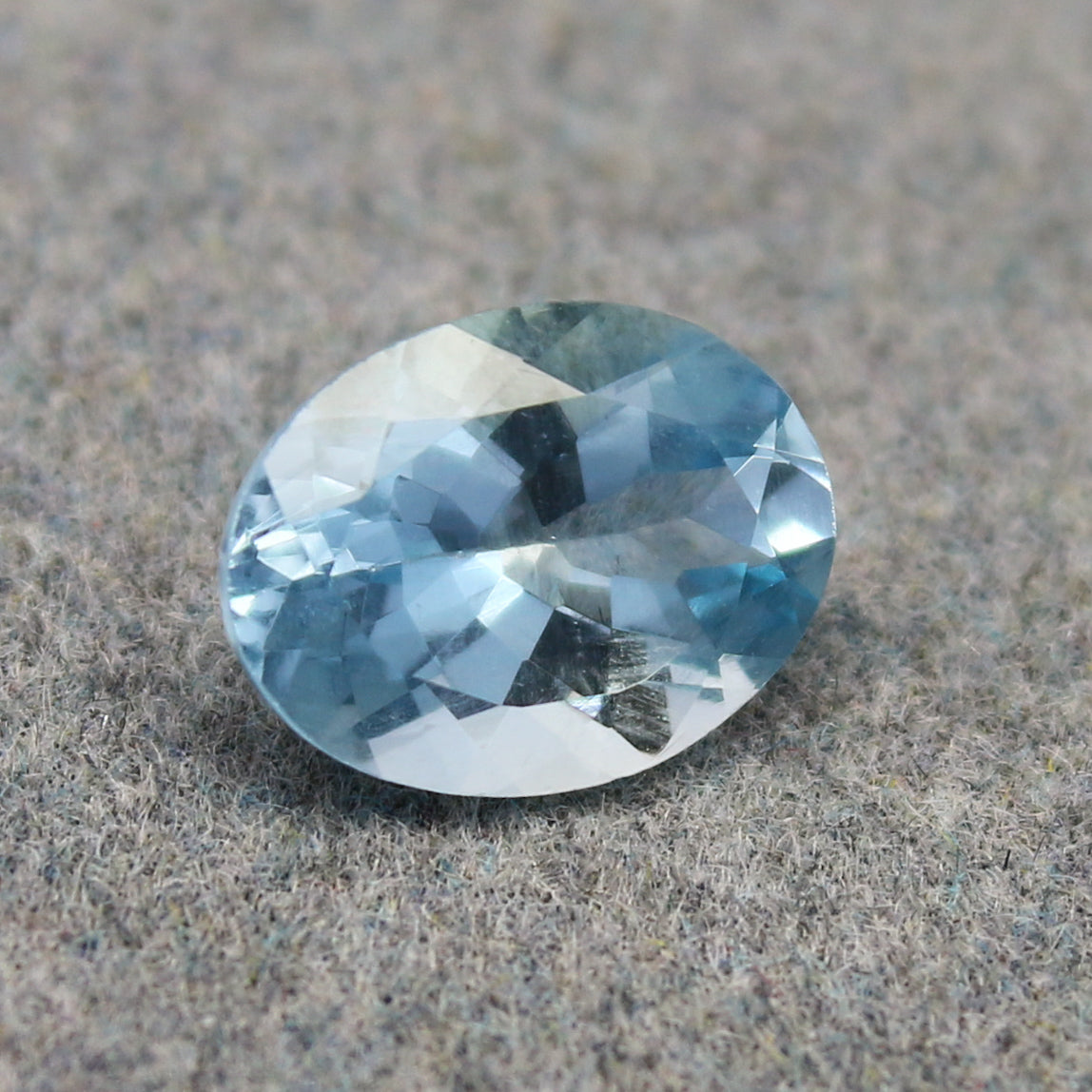 Natural Aquamarine 1.35 Carat 9x7 MM Oval Shape Faceted Gemstone