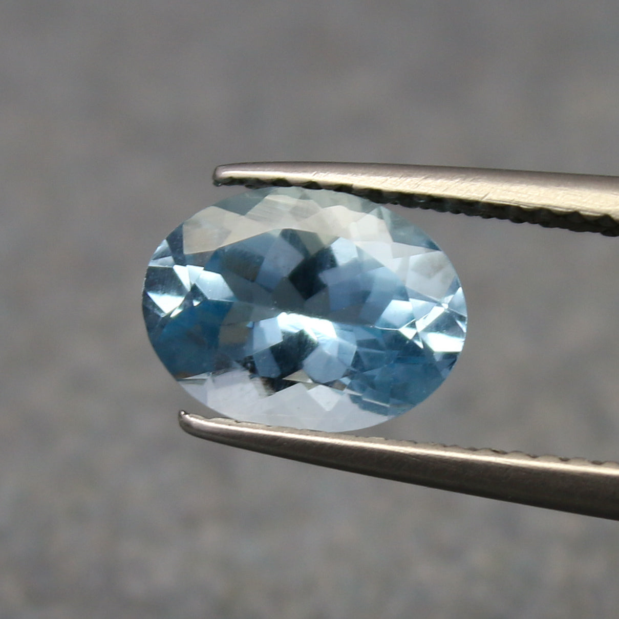 Natural Aquamarine 1.35 Carat 9x7 MM Oval Shape Faceted Gemstone