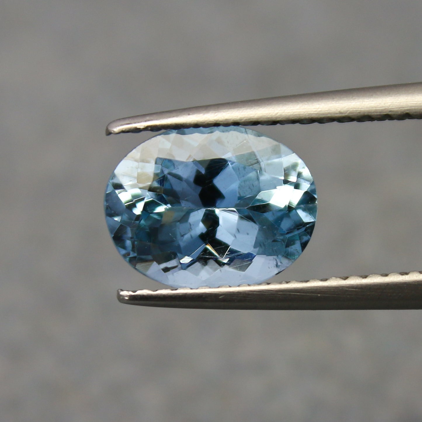 Natural Aquamarine 1.89 Carat 9x7 MM Oval Shape Faceted Gemstone