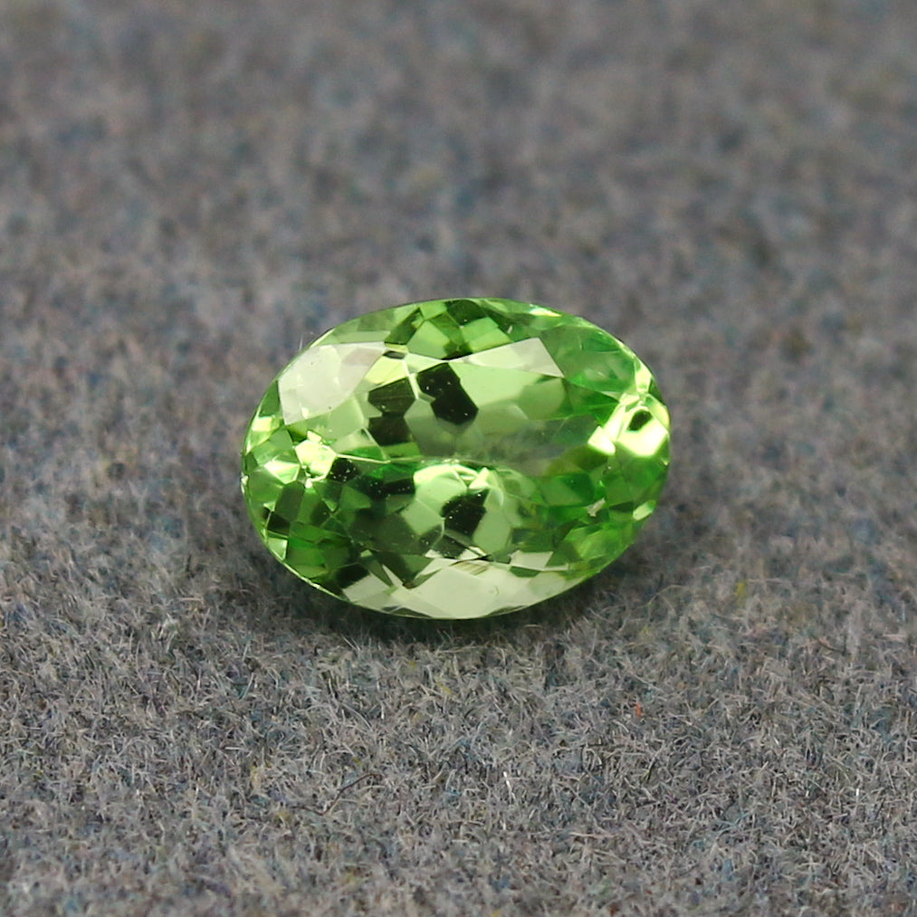 Natural Tsavorite Garnet 0.88 Carat 6.8x4.9 MM Oval Shape Faceted Gemstone