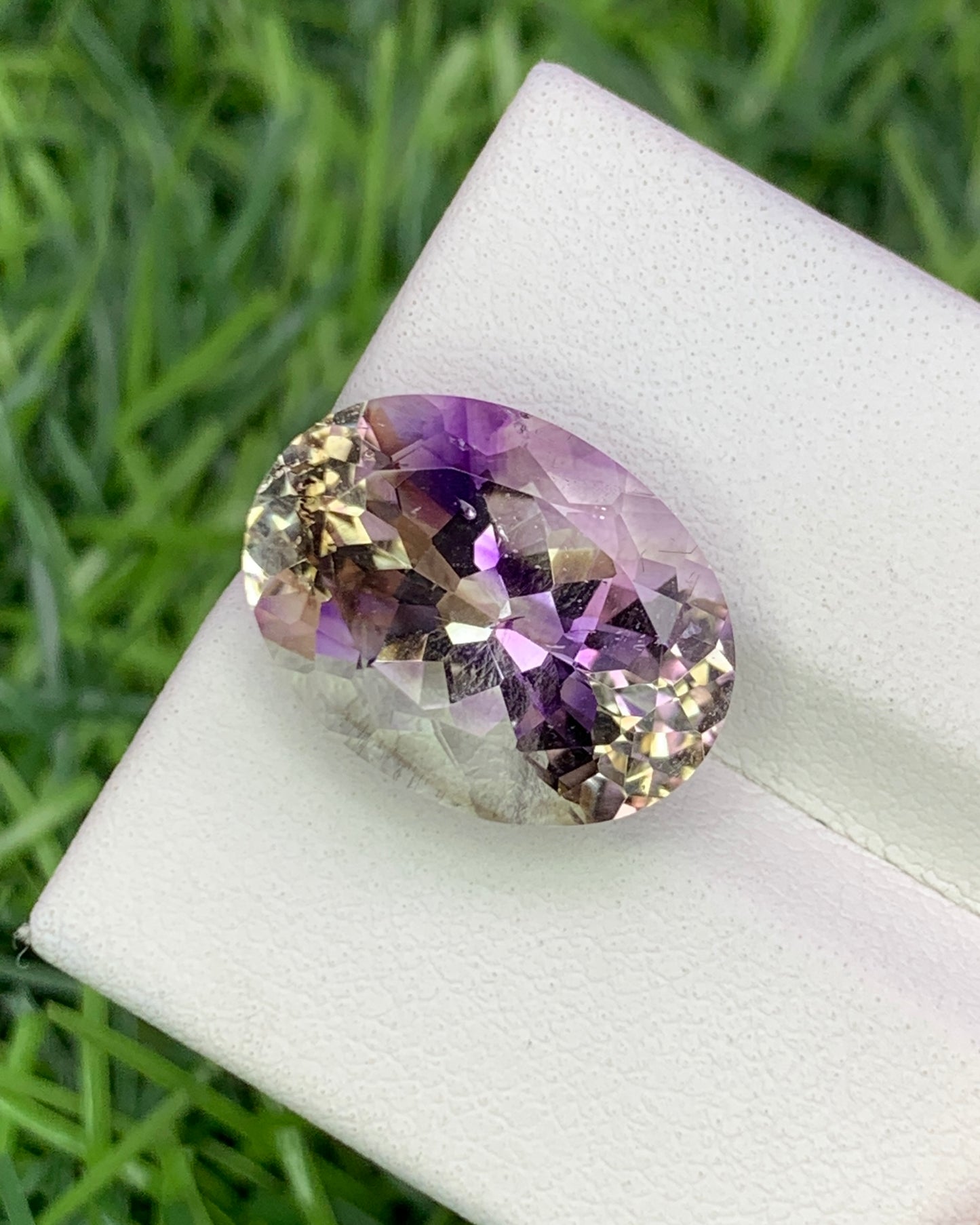 Natural Super Seven 8.43 Carat 16x12 MM Oval Shape Faceted Gemstone with 7 Crystals Healing Stone Seven Chakra Melody Stone