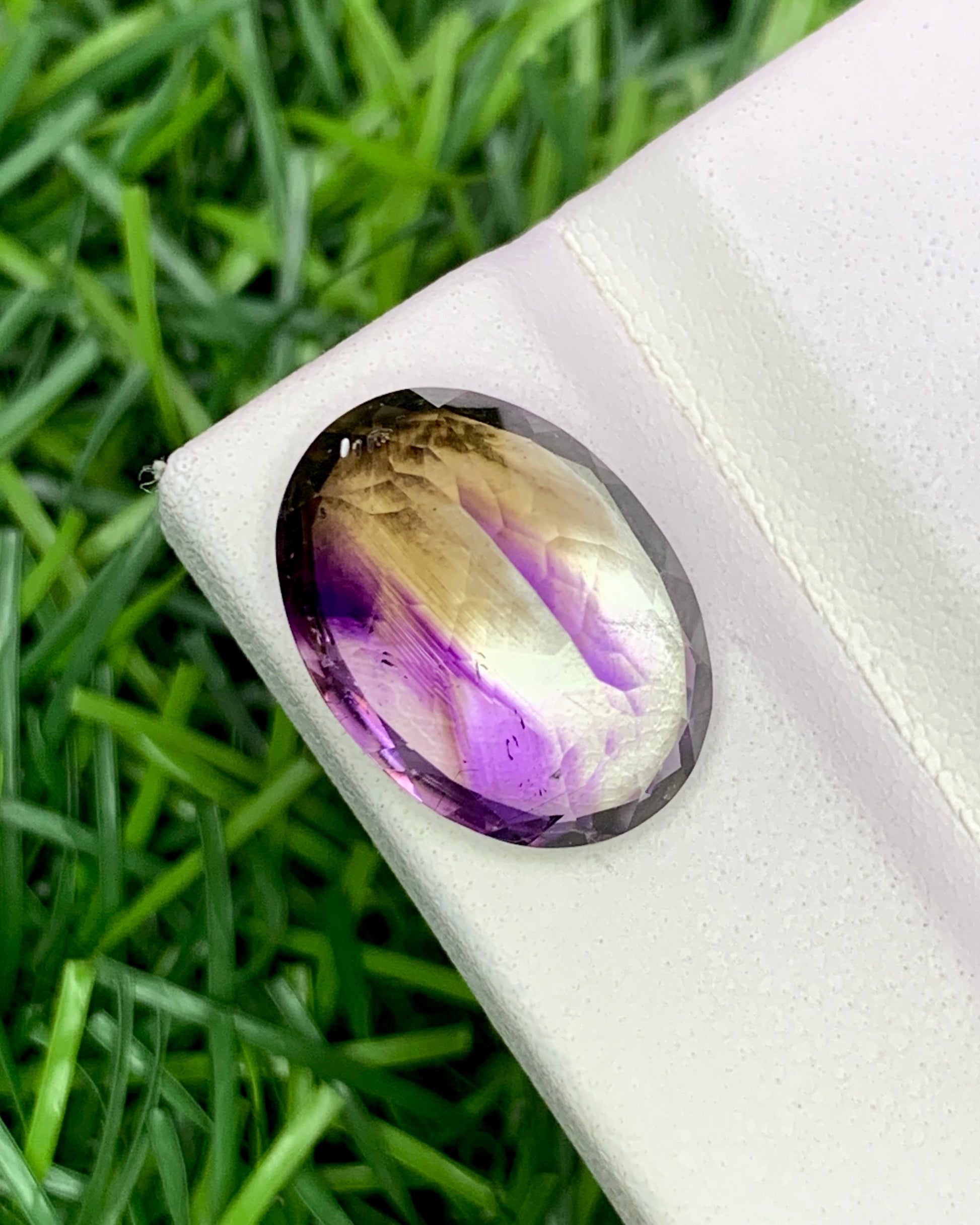 Natural Super Seven 8.43 Carat 16x12 MM Oval Shape Faceted Gemstone with 7 Crystals Healing Stone Seven Chakra Melody Stone