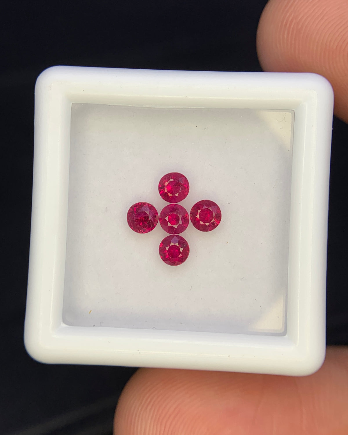 Natural Burma Ruby 0.82 Carat 3.1 to 3.3 MM Round Shape Faceted Gemstone 5 Piece Lot