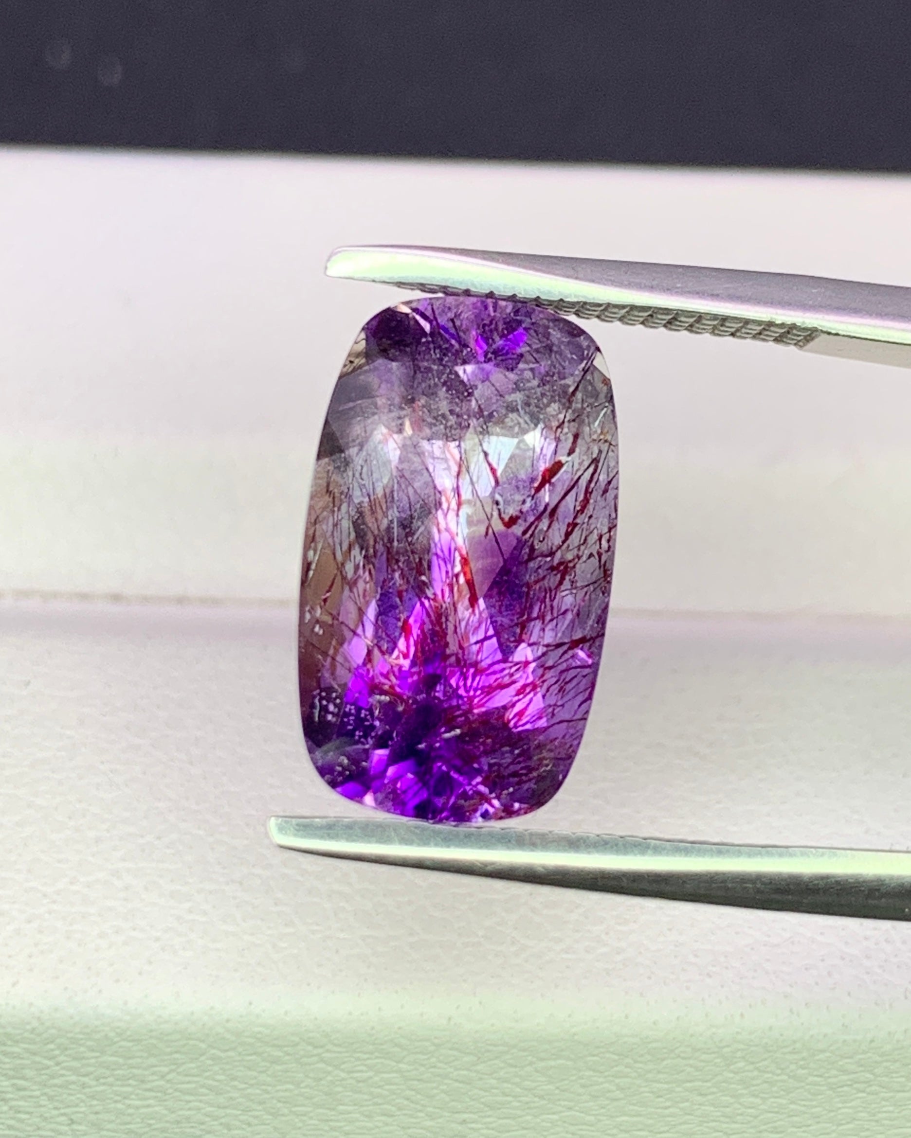 Natural Super Seven 4.19 Carat 13.5x8 MM Cushion Shape Faceted Gemstone with 7 Crystals Healing Stone Seven Chakra Melody Stone 