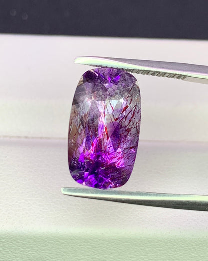 Natural Super Seven 4.19 Carat 13.5x8 MM Cushion Shape Faceted Gemstone with 7 Crystals Healing Stone Seven Chakra Melody Stone 