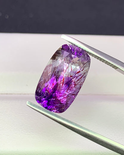 Natural Super Seven 4.19 Carat 13.5x8 MM Cushion Shape Faceted Gemstone with 7 Crystals Healing Stone Seven Chakra Melody Stone 