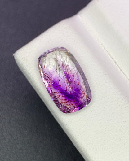 Natural Super Seven 4.19 Carat 13.5x8 MM Cushion Shape Faceted Gemstone with 7 Crystals Healing Stone Seven Chakra Melody Stone 