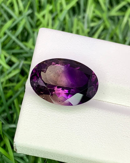 Natural Super Seven 9.54 Carat 16.8x12.5 MM Oval Shape Faceted Gemstone with 7 Crystals Healing Stone Seven Chakra Melody Stone