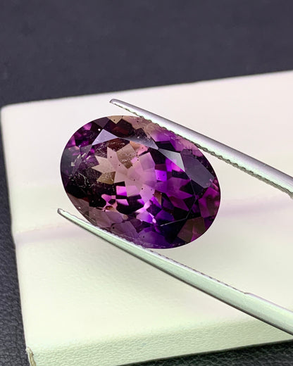 Natural Super Seven 9.54 Carat 16.8x12.5 MM Oval Shape Faceted Gemstone with 7 Crystals Healing Stone Seven Chakra Melody Stone