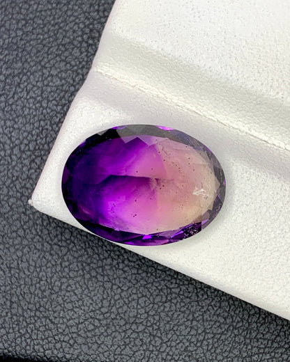 Natural Super Seven 9.54 Carat 16.8x12.5 MM Oval Shape Faceted Gemstone with 7 Crystals Healing Stone Seven Chakra Melody Stone