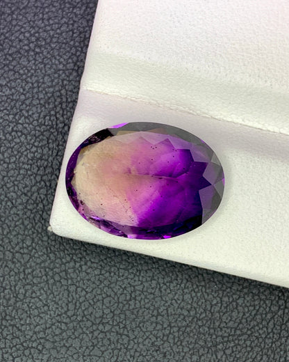 Natural Super Seven 9.54 Carat 16.8x12.5 MM Oval Shape Faceted Gemstone with 7 Crystals Healing Stone Seven Chakra Melody Stone