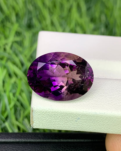 Natural Super Seven 9.54 Carat 16.8x12.5 MM Oval Shape Faceted Gemstone with 7 Crystals Healing Stone Seven Chakra Melody Stone