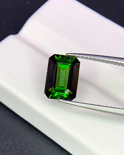 Natural Flawless Green Tourmaline 2.44 Carat 9.7x6.9 MM Octagon Shape Faceted Gemstone