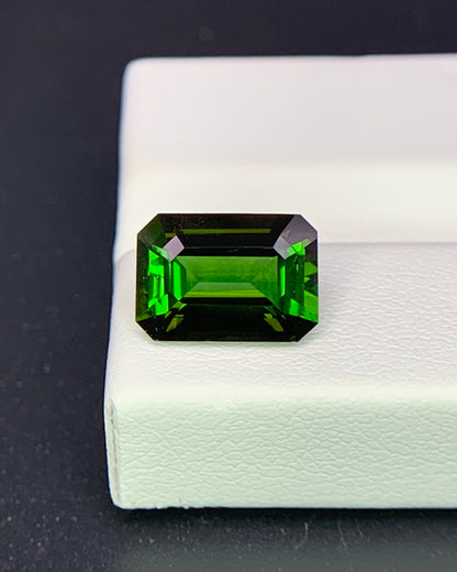 Natural Flawless Green Tourmaline 2.44 Carat 9.7x6.9 MM Octagon Shape Faceted Gemstone