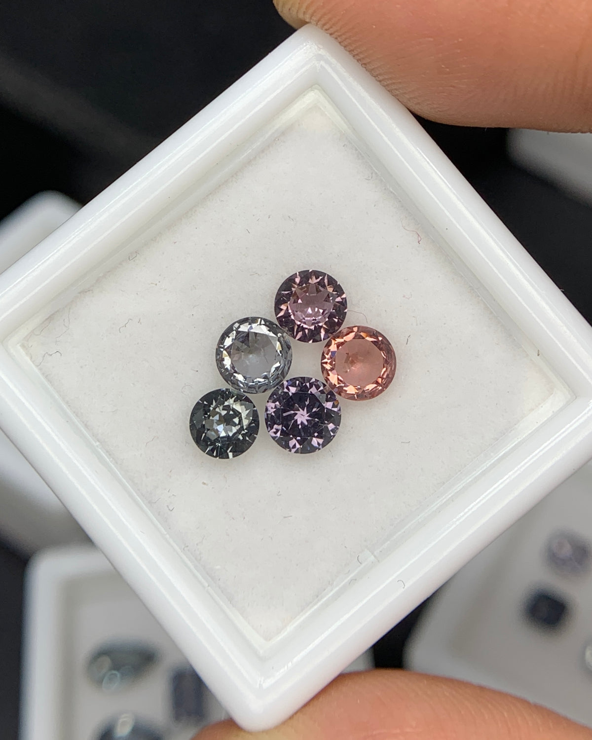Natural Multi Color Spinel 1.67 Carat Mix Sze Round Shape Faceted Gemstone 5 Piece Lot