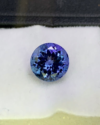 Natural Bi Color Tanzanite 2.80 Carat 8x8 MM Round Shape Faceted Gemstone