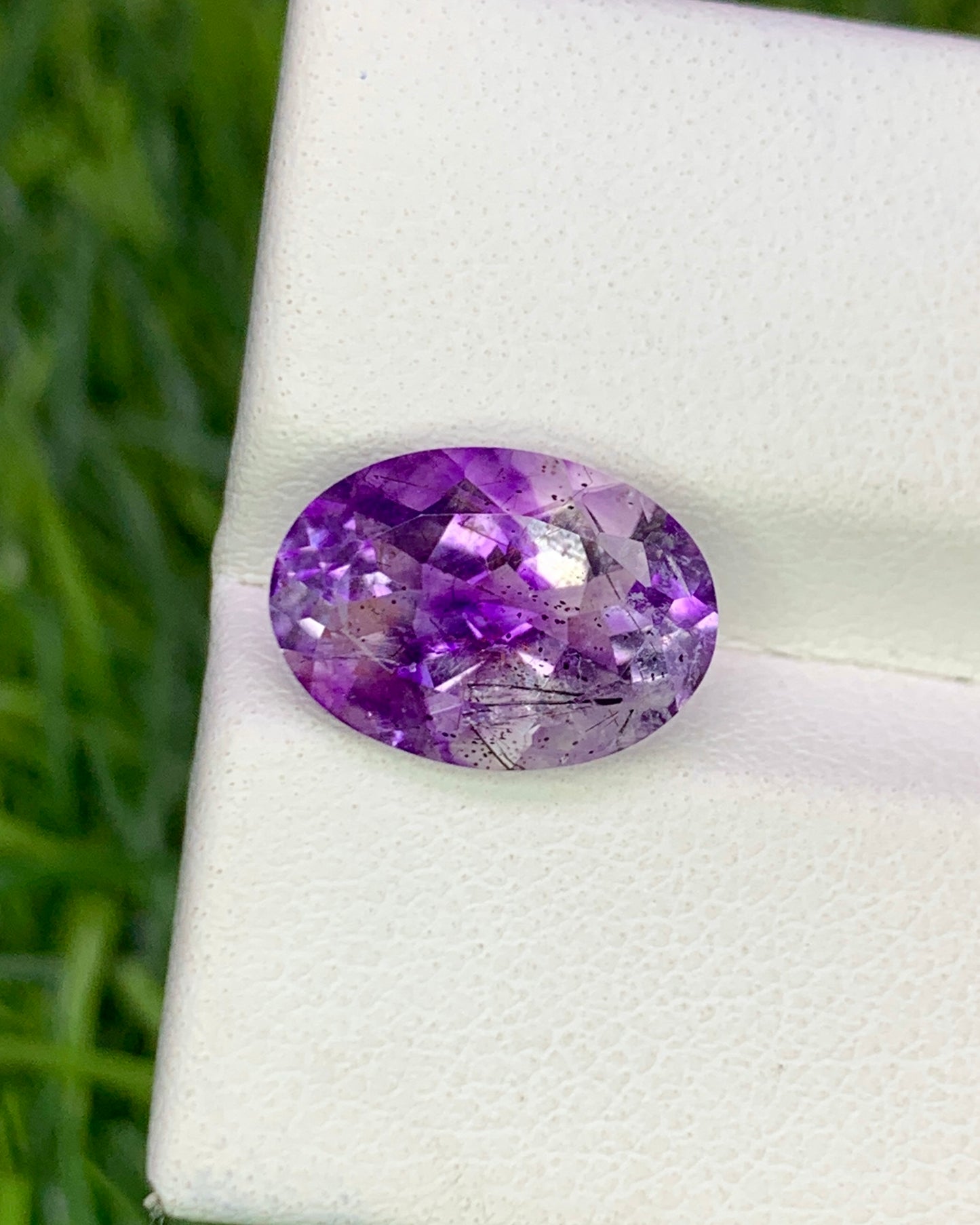 Natural Super Seven 2.96 Carat 11.6x8.3 MM Oval Shape Faceted Gemstone with 7 Crystals Healing Stone Seven Chakra Melody Stone