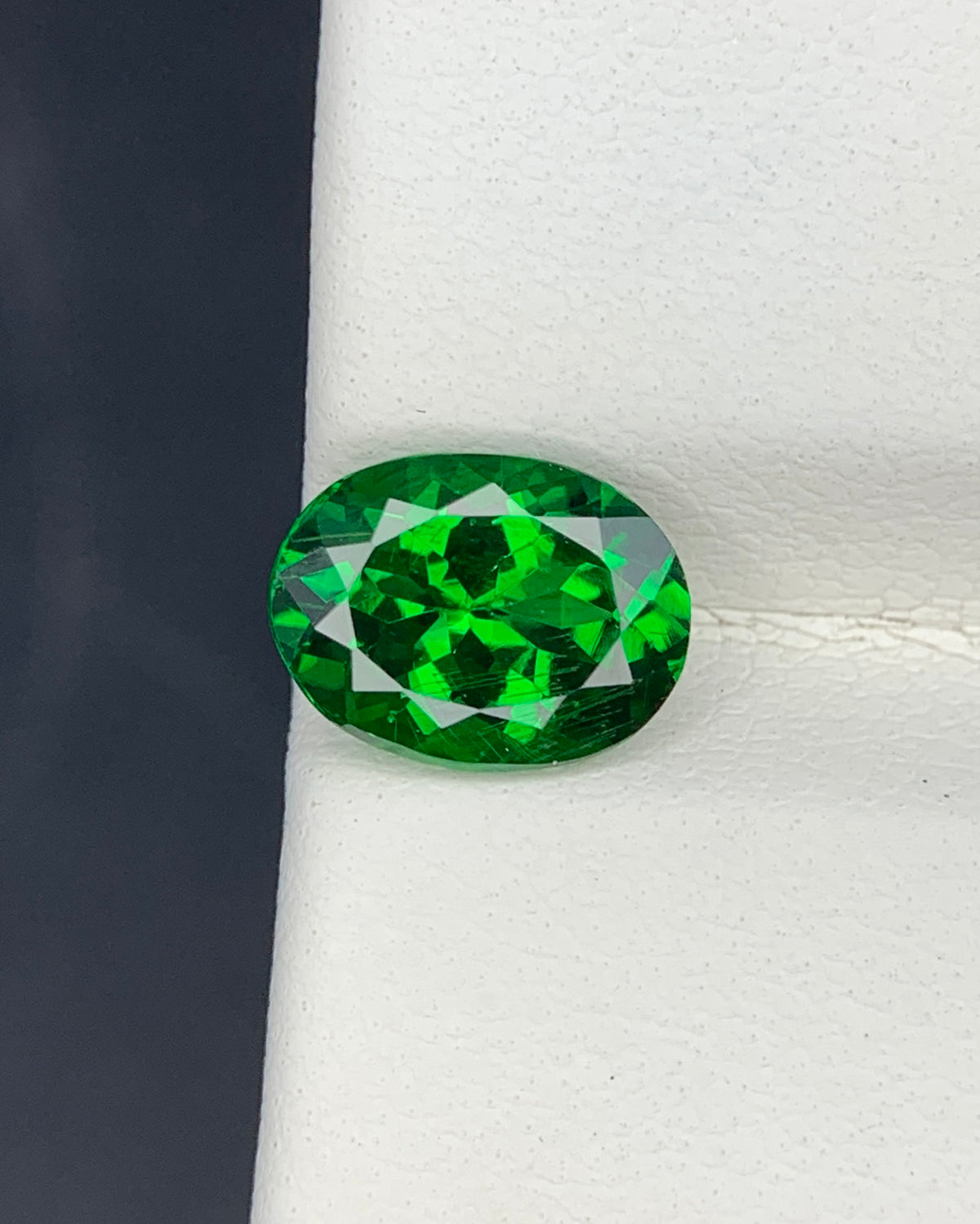 Natural Tsavorite Garnet 1.86 Carat 8.5x6.4 MM Oval Shape Faceted Gemstone