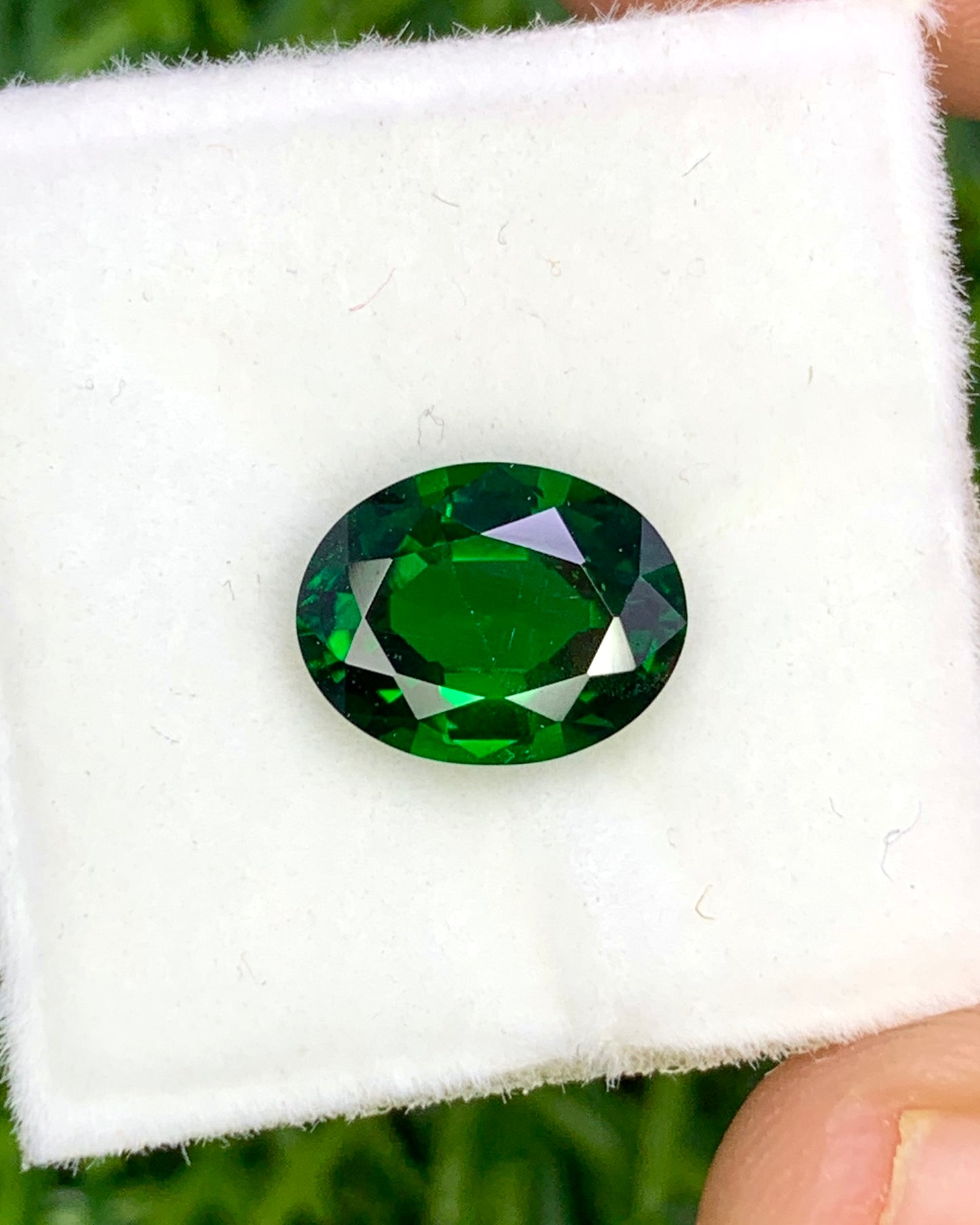 Natural Tsavorite 2.31 Carat 9x7 MM 0val Shape Faceted Gemstone