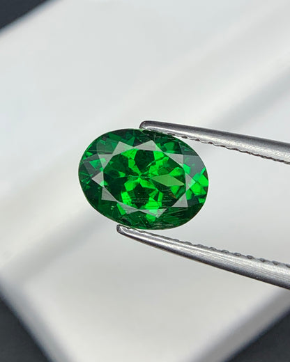 Natural Tsavorite Garnet 1.86 Carat 8.5x6.4 MM Oval Shape Faceted Gemstone