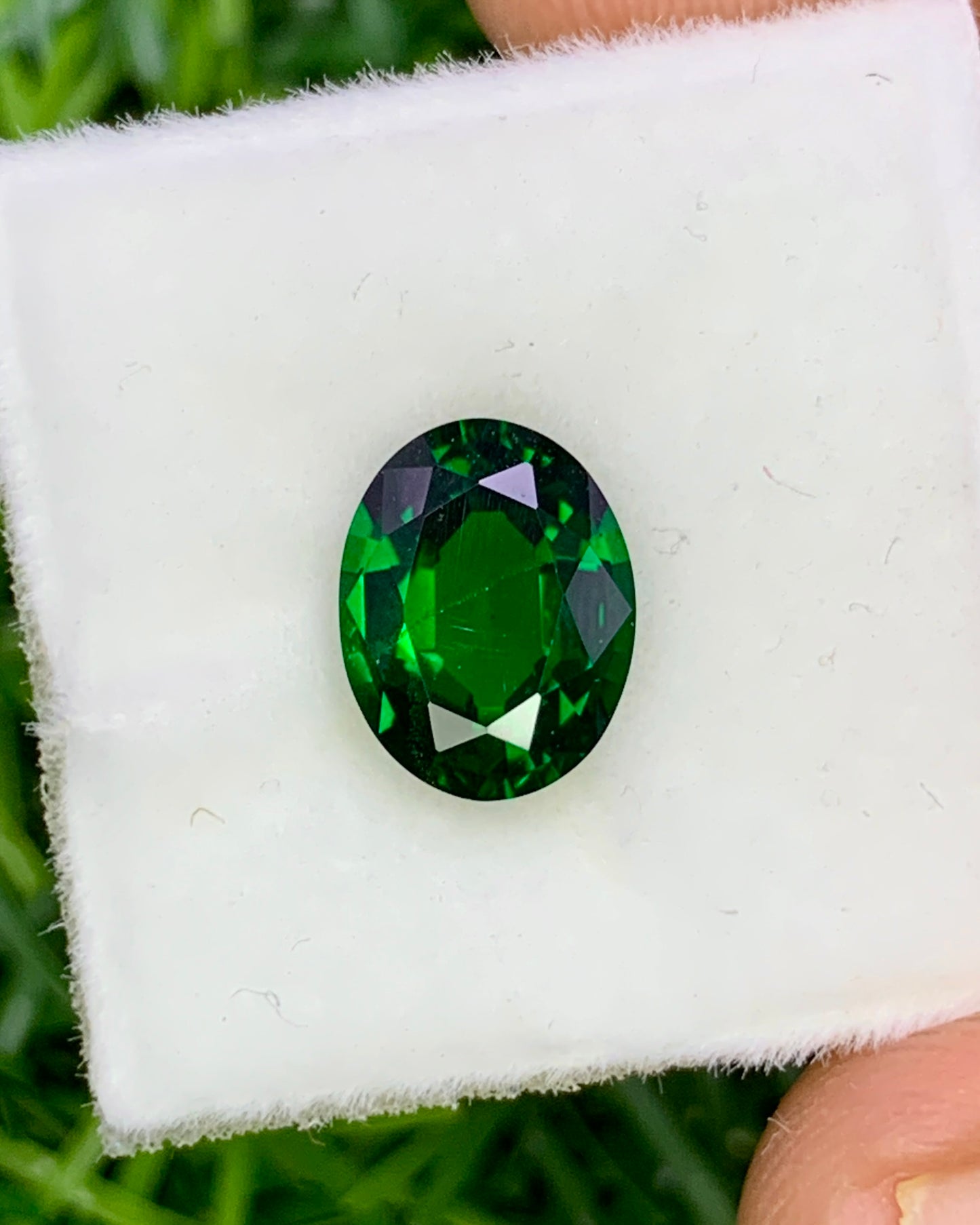 Natural Tsavorite 2.31 Carat 9x7 MM 0val Shape Faceted Gemstone