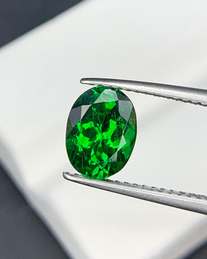 Natural Tsavorite Garnet 1.86 Carat 8.5x6.4 MM Oval Shape Faceted Gemstone