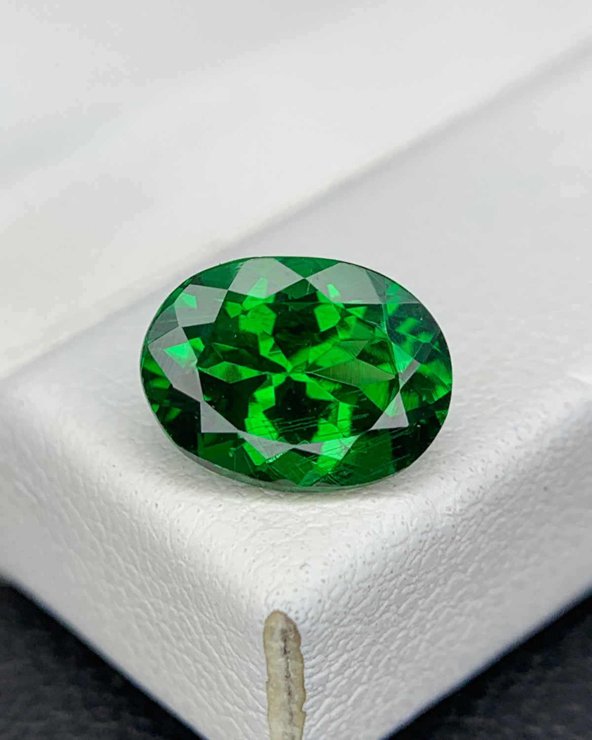 Natural Tsavorite Garnet 1.86 Carat 8.5x6.4 MM Oval Shape Faceted Gemstone