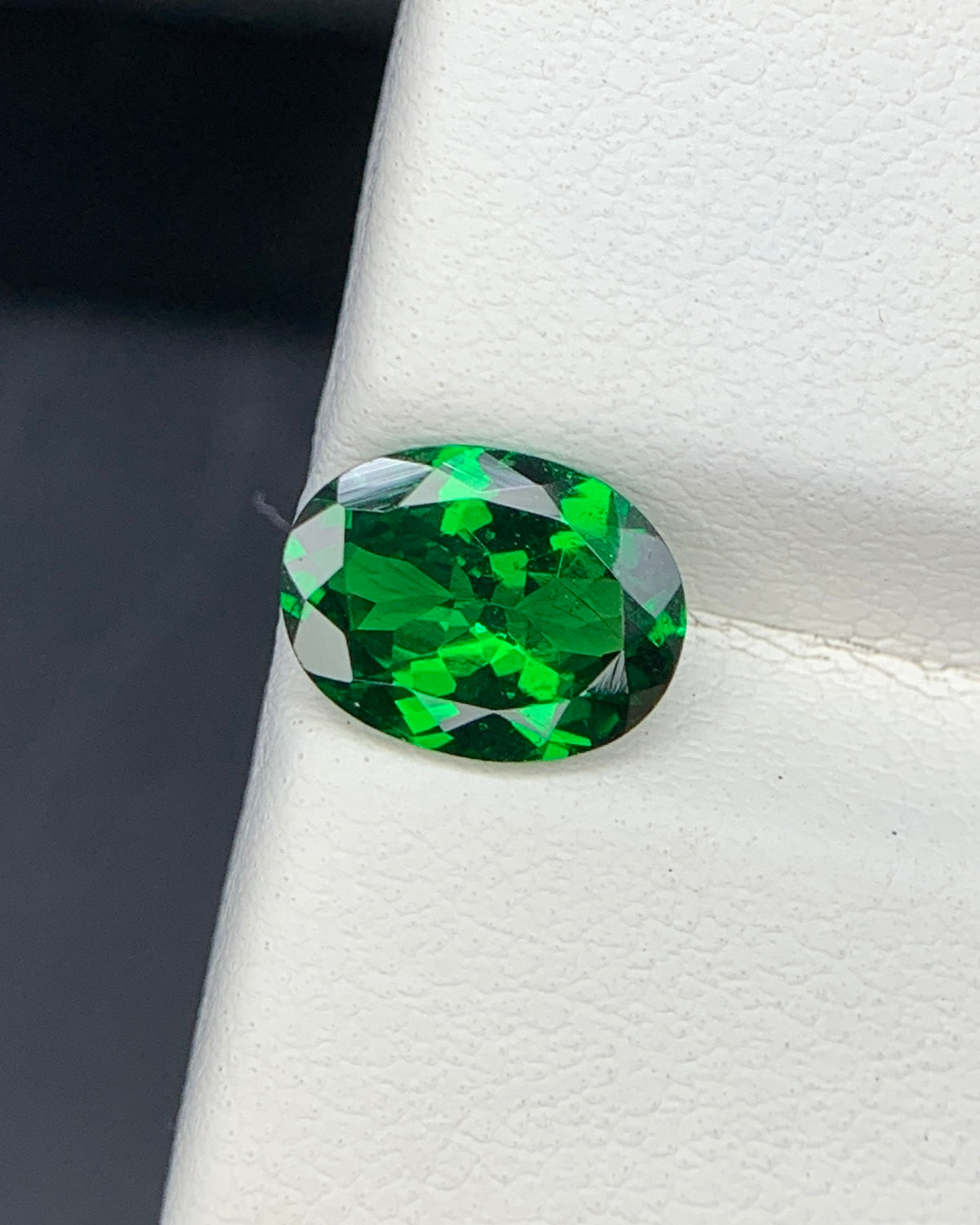 Natural Tsavorite Garnet 1.56 Carat 8.7x6.5 MM Oval Shape Faceted Gemstone
