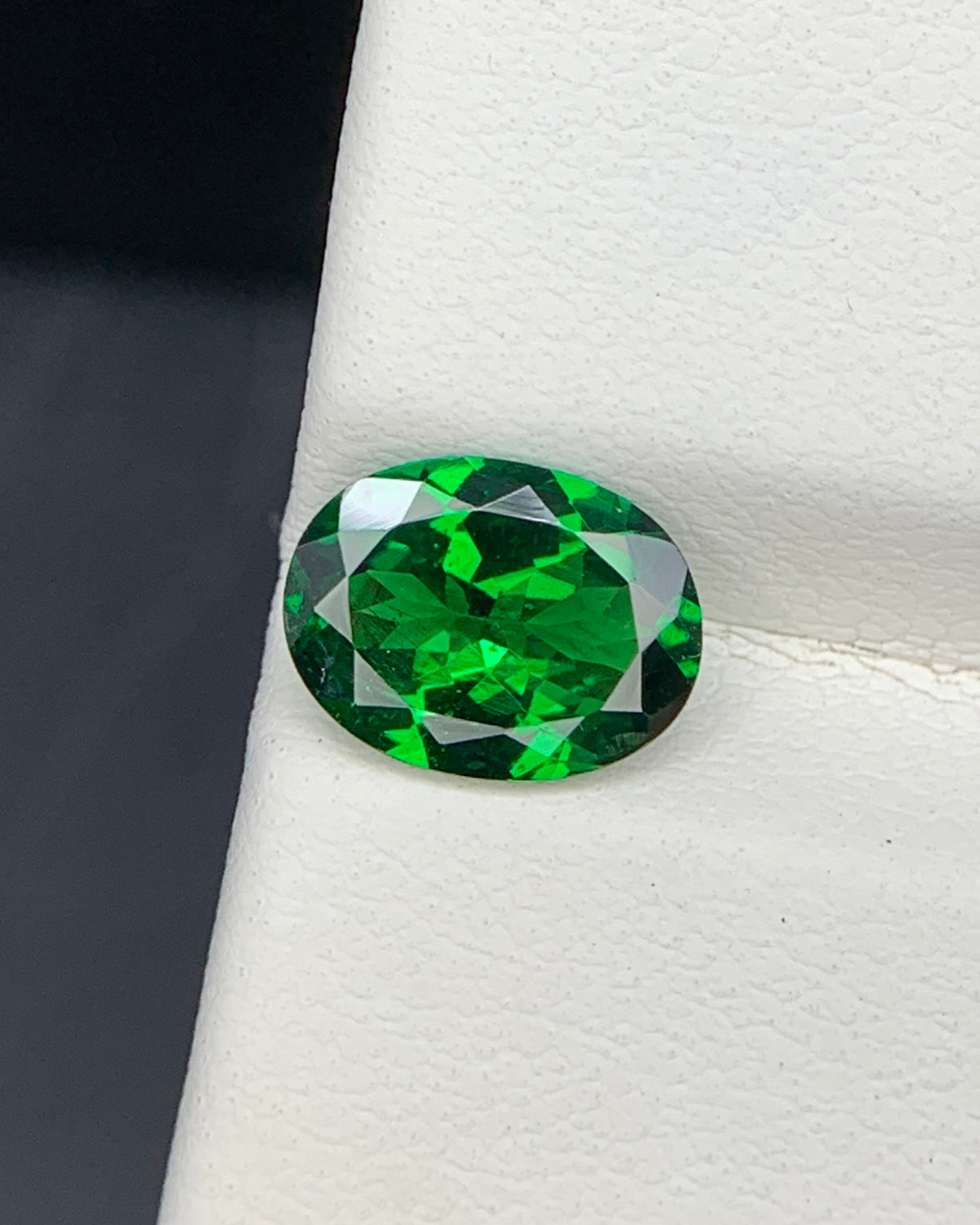 Natural Tsavorite Garnet 1.56 Carat 8.7x6.5 MM Oval Shape Faceted Gemstone