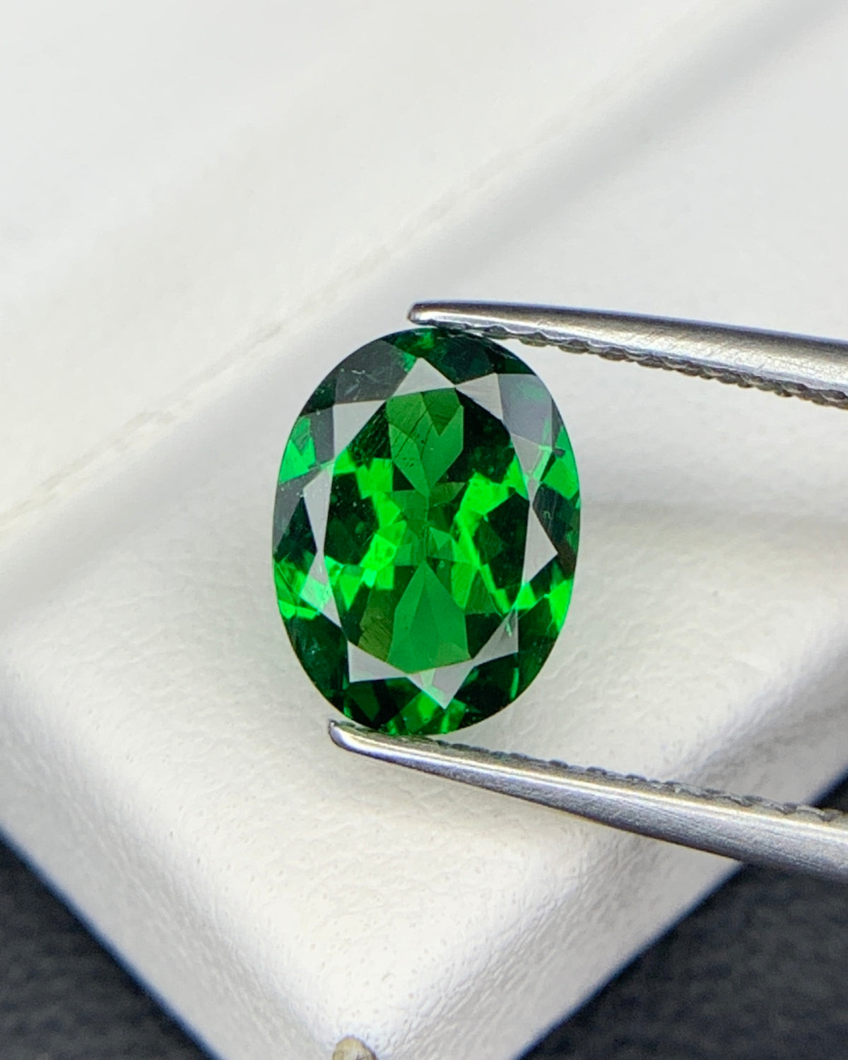 Natural Tsavorite Garnet 1.56 Carat 8.7x6.5 MM Oval Shape Faceted Gemstone