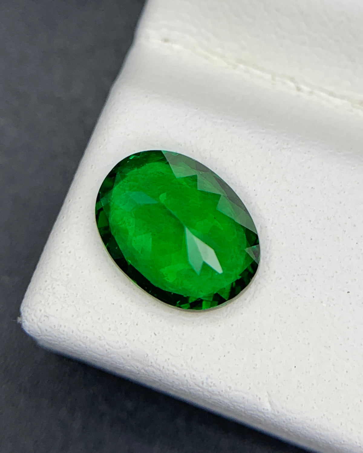 Natural Tsavorite Garnet 1.56 Carat 8.7x6.5 MM Oval Shape Faceted Gemstone