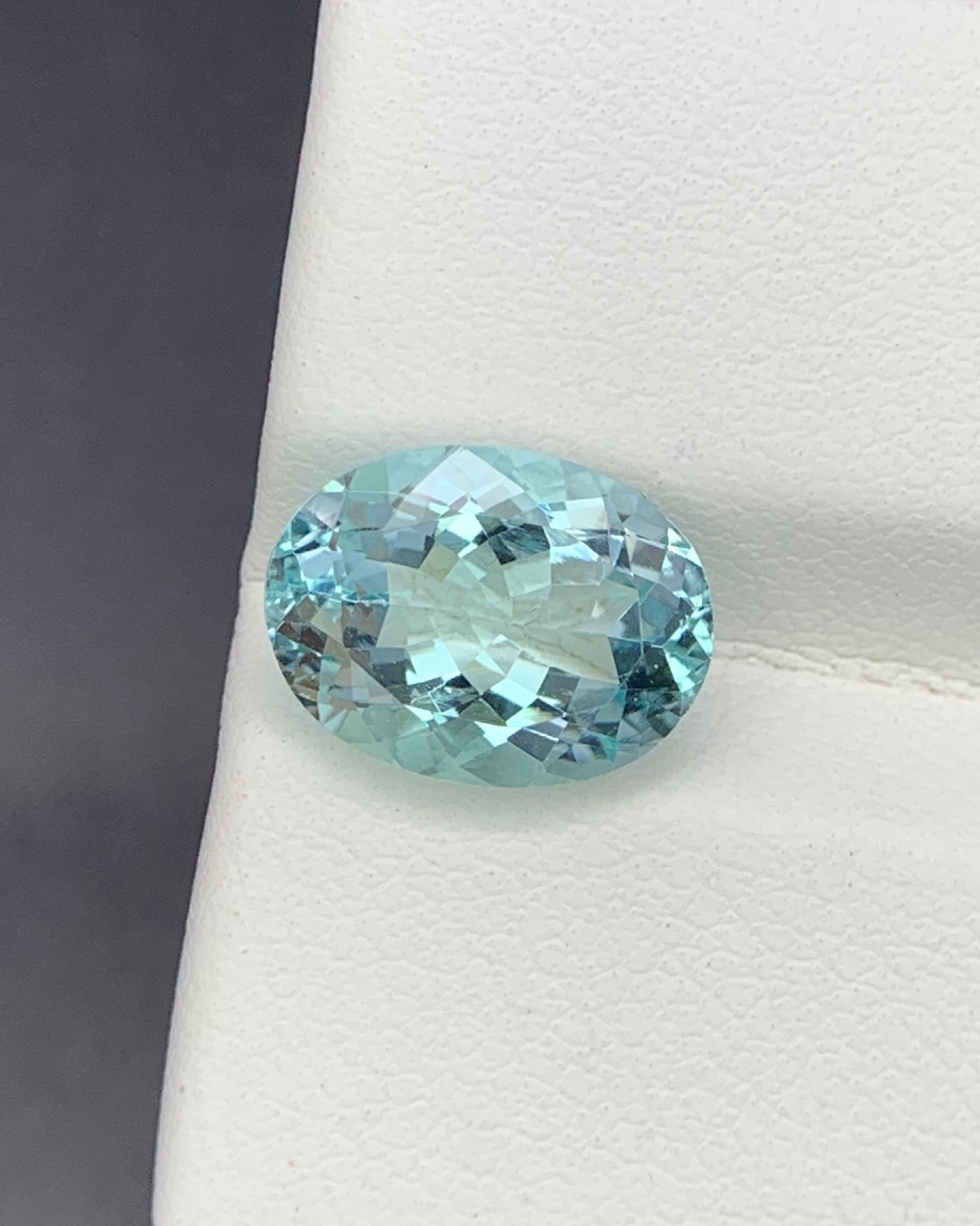 Natural Green Beryl 2.79 Carat 11x8.2 MM Oval Shape Faceted Gemstone 
