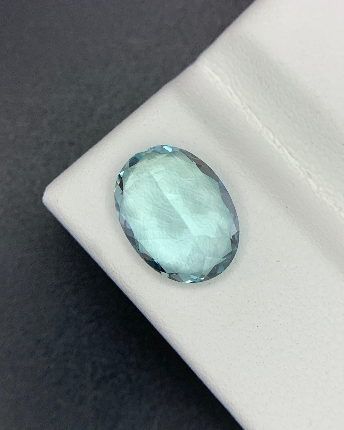 Natural Green Beryl 2.79 Carat 11x8.2 MM Oval Shape Faceted Gemstone 