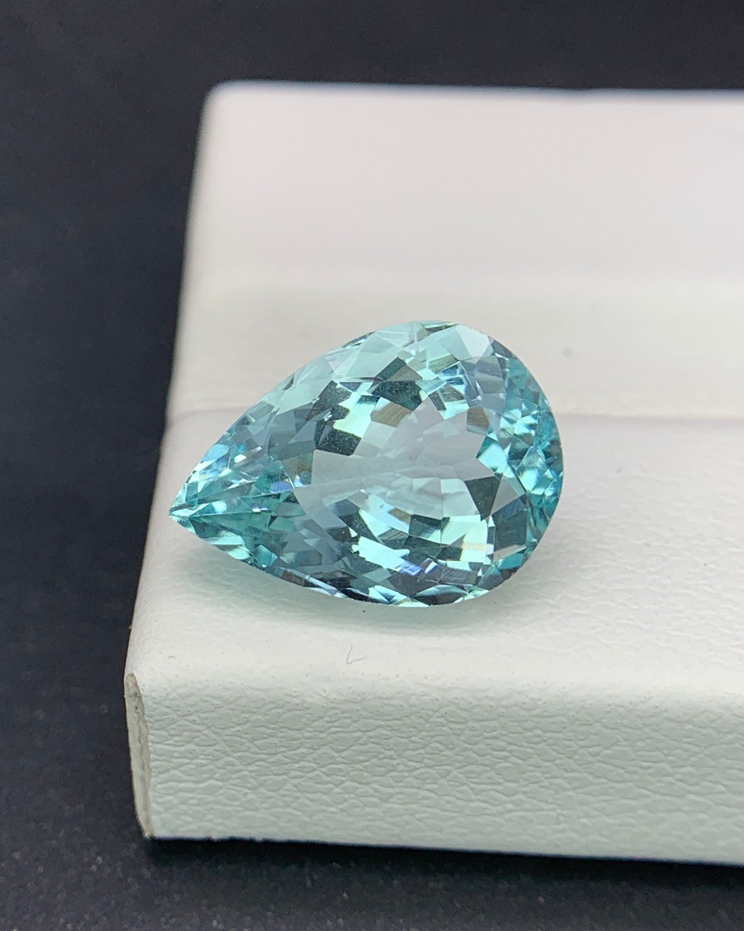 Natural Green Beryl 3.80 Carat 12.8x9 MM Pear Shape Faceted Gemstone 