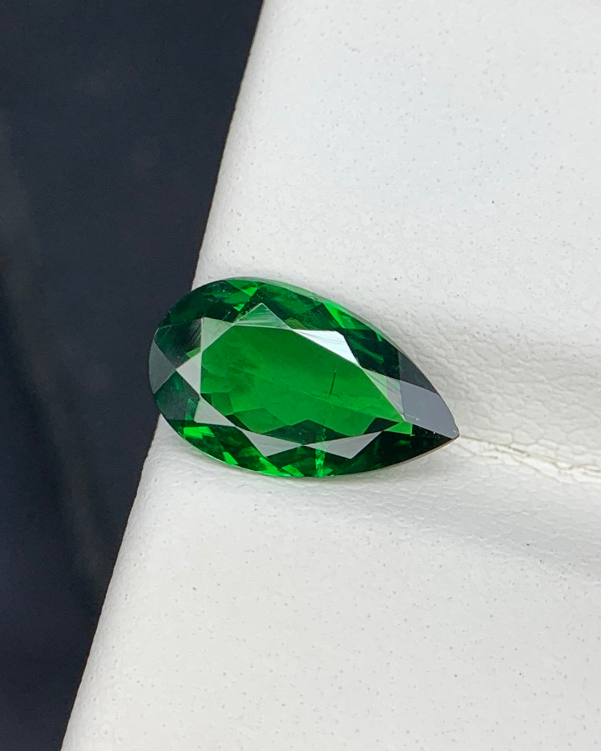 Natural Tsavorite Garnet 1.84 Carat 11x6.5 MM Pear Shape Faceted Gemstone 