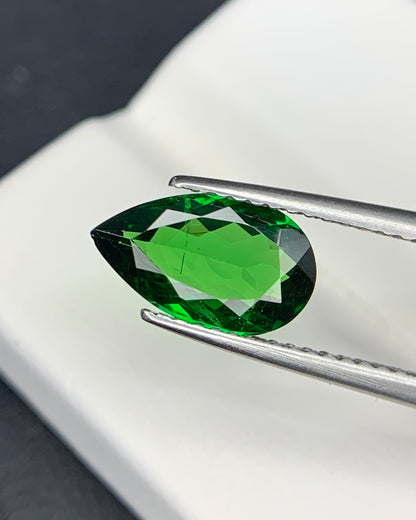 Natural Tsavorite Garnet 1.84 Carat 11x6.5 MM Pear Shape Faceted Gemstone 